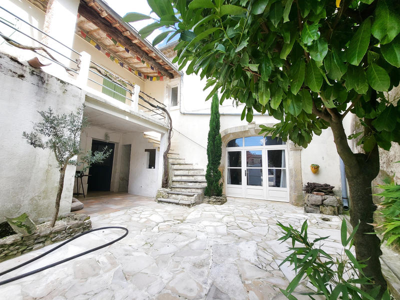 Maison - 184 m² - 6 pièces