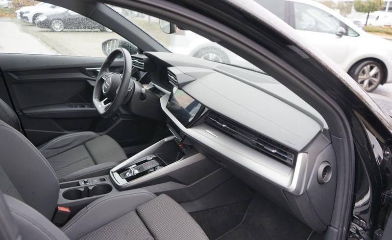 Audi A3 sportback 45 TFSIe s-Line 245 Hybride Rechargeable / Matrix Led Méplat Audi Sound System Jantes 18"