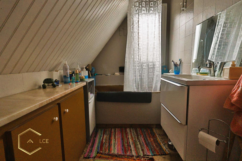 Maison - 85 m² - 5 pièces