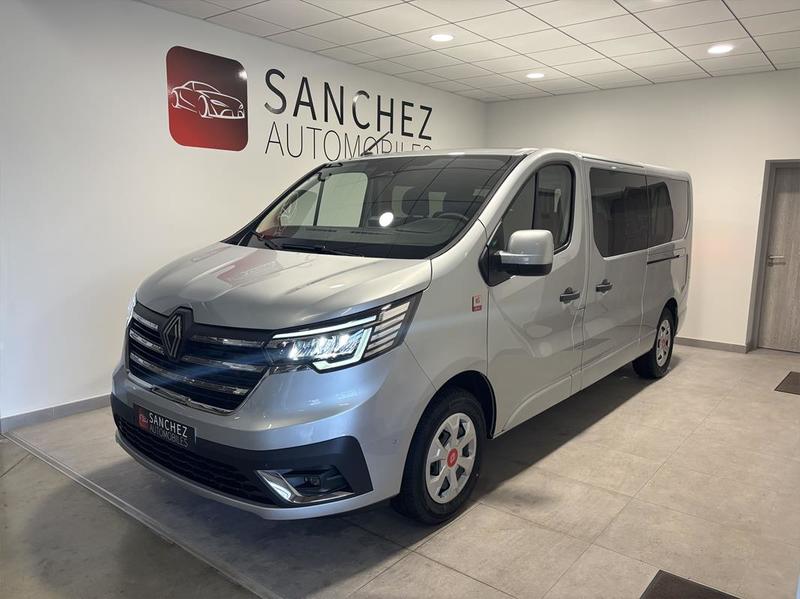 Renault Trafic III (2) Combi L2 2.0 Dci 150 9pl Bva9 Red