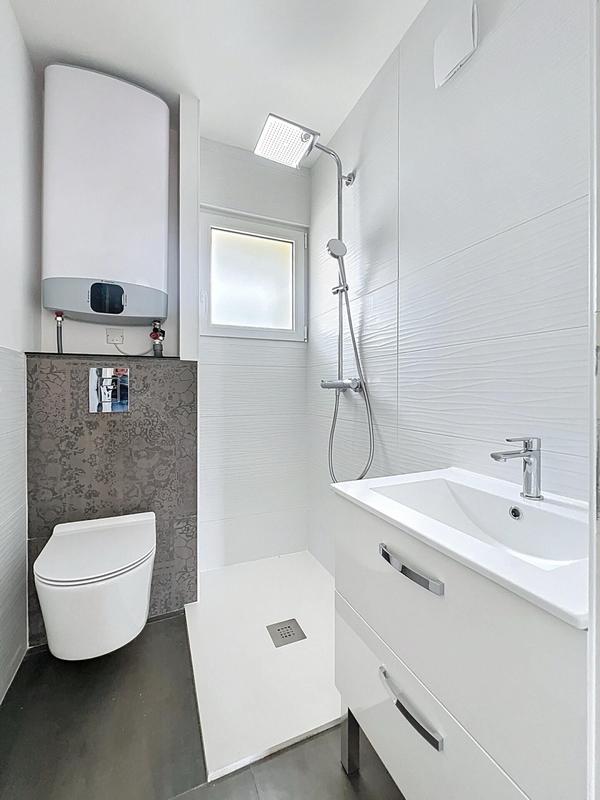 Appartement - 85 m² - 5 pièces