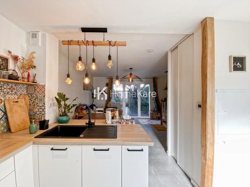 Maison - 64 m² - 4 pièces