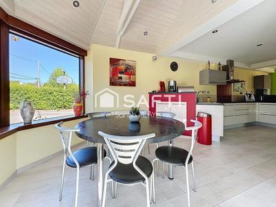 Maison - 140 m² - 6 pièces