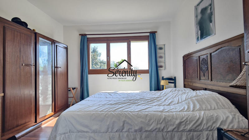 Maison - 277 m² - 10 pièces