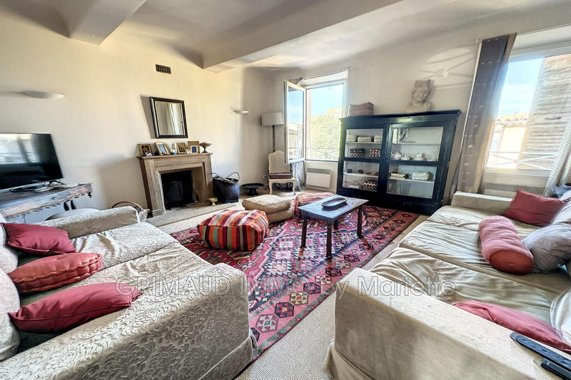 Maison de village - 300 m² - 9 pièces