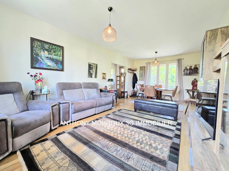 Maison - 195 m² - 9 pièces