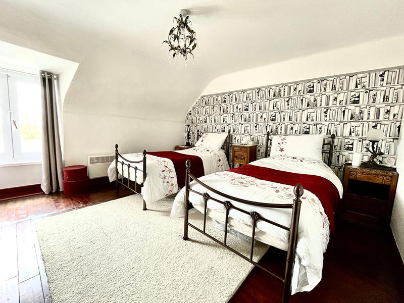 Maison - 146 m² - 6 pièces