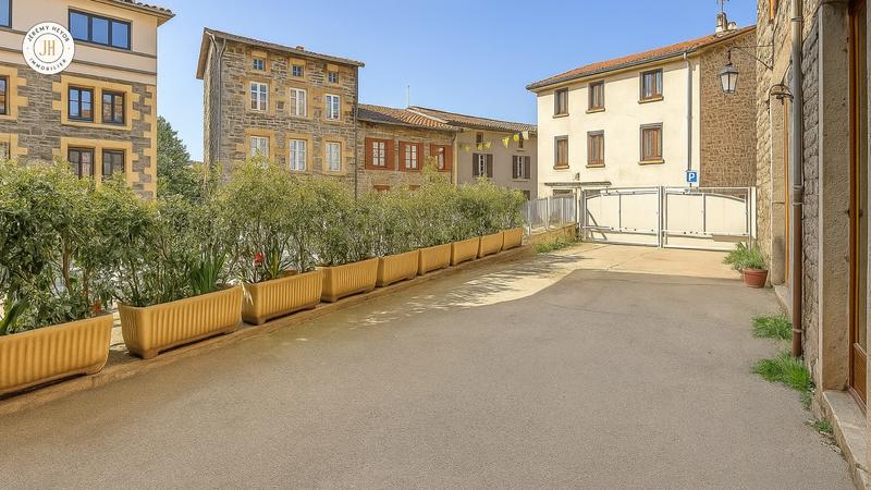 Maison - 190 m² - 7 pièces