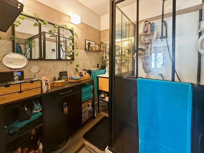 Appartement - 80 m² - 3 pièces