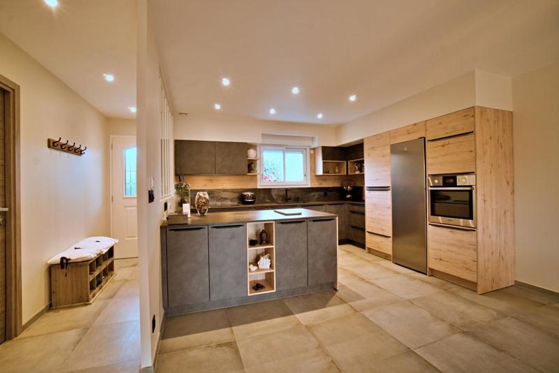 Maison - 97 m² - 5 pièces