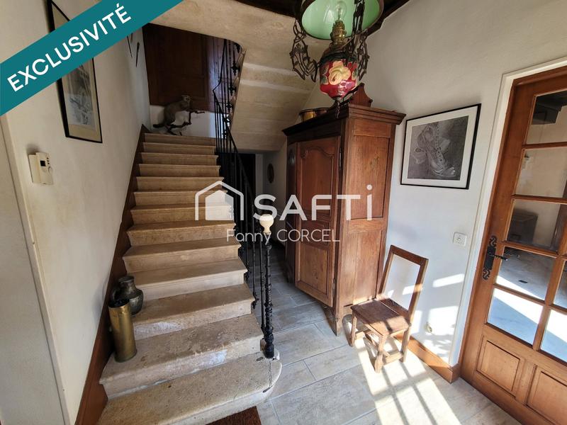 Maison - 221 m² - 9 pièces