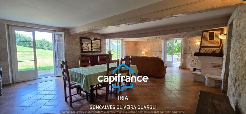 Propriété - 160 m² - 6 pièces