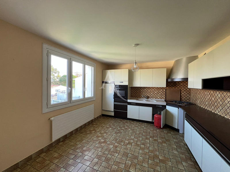 Maison - 97 m² - 4 pièces