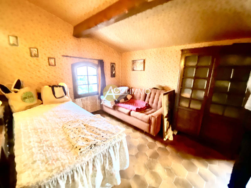 Maison - 200 m² - 6 pièces