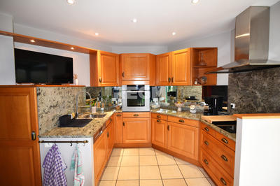 Maison - 104 m² - 6 pièces