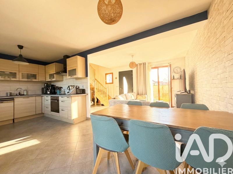 Maison - 88 m² - 5 pièces