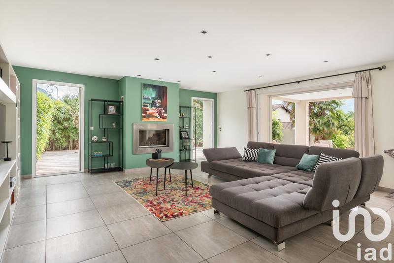 Maison de maîtres - 200 m² - 8 pièces