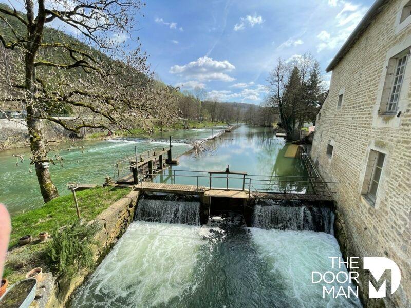 Propriété - 104 m² - 8 pièces