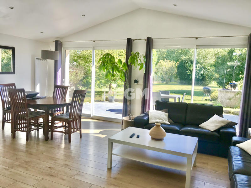 Maison - 110 m² - 5 pièces