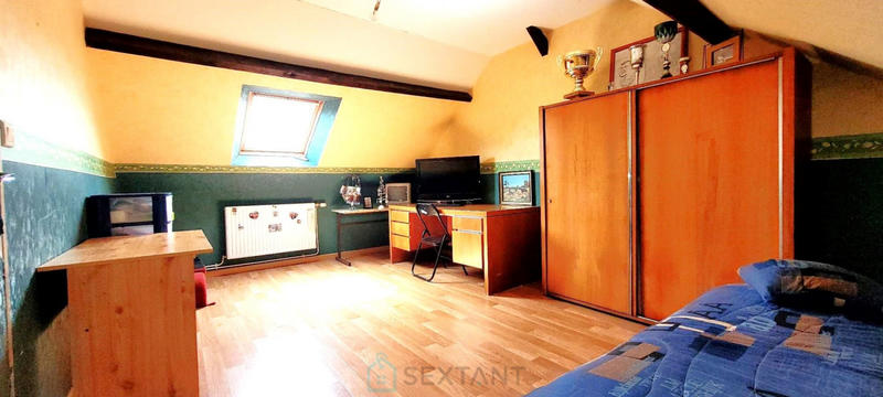 Maison - 223 m² - 8 pièces