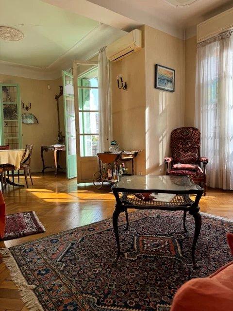 Appartement - 116 m² - 6 pièces