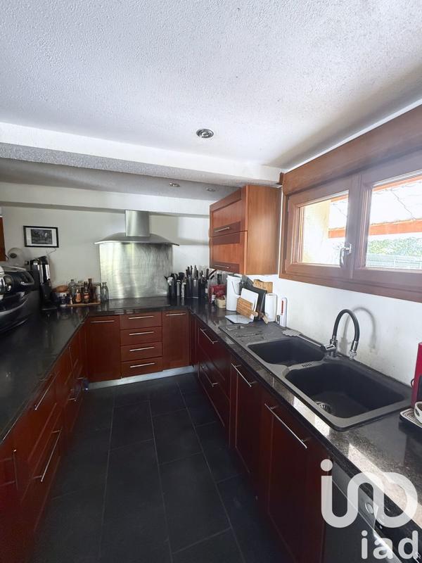 Maison - 171 m² - 8 pièces