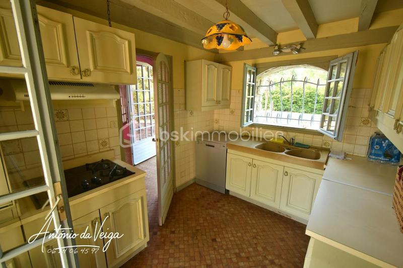 Demeure - 113 m² - 5 pièces