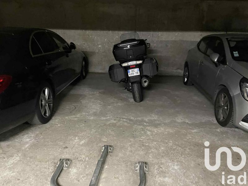 Parking - 11 m²