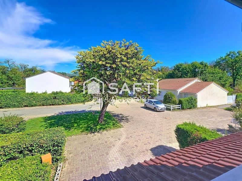 Maison - 94 m² - 5 pièces