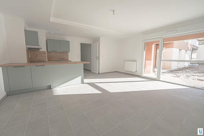 Appartement - 94 m² - 4 pièces