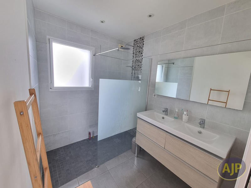 Maison - 155 m² - 6 pièces