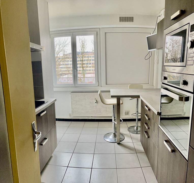 Appartement - 97 m² - 5 pièces