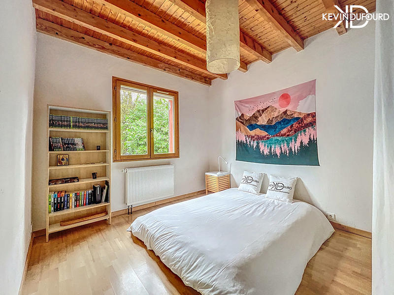 Maison - 200 m² - 9 pièces