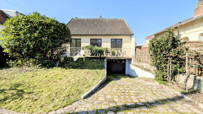 Maison - 95 m² - 4 pièces