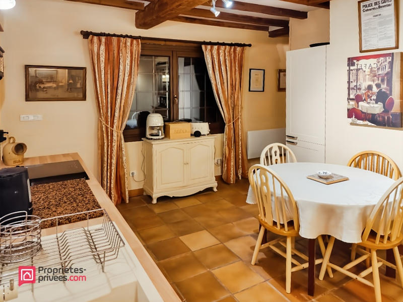 Maison - 98 m² - 5 pièces