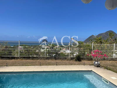 Maison - 96 m² - 4 pièces