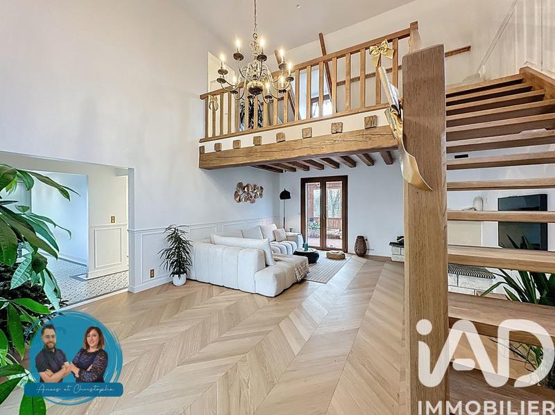 Maison - 180 m² - 5 pièces
