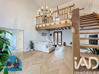 Maison - 180 m² - 5 pièces