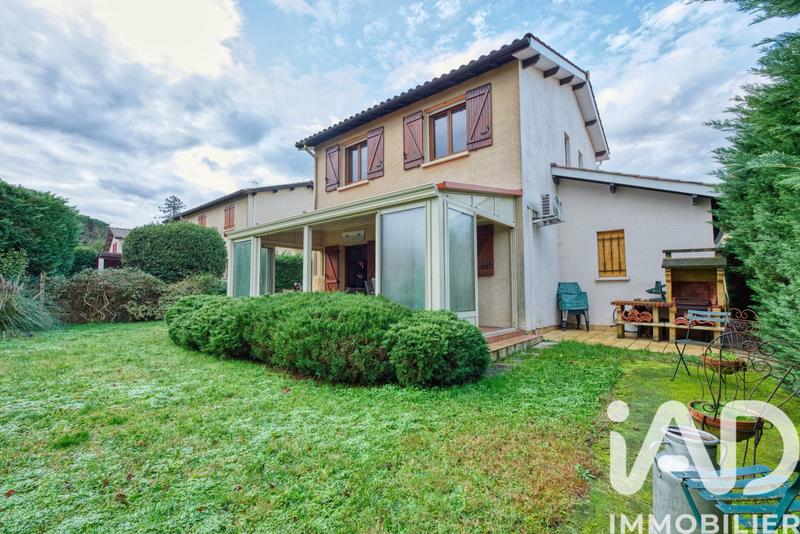 Maison - 110 m² - 4 pièces