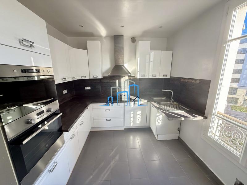 Appartement - 93 m² - 4 pièces