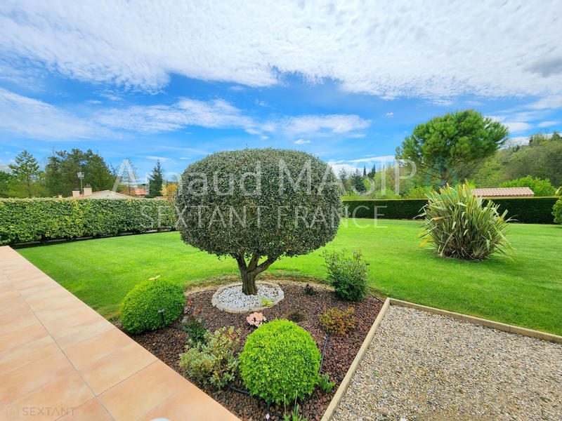 Maison - 152 m² - 6 pièces