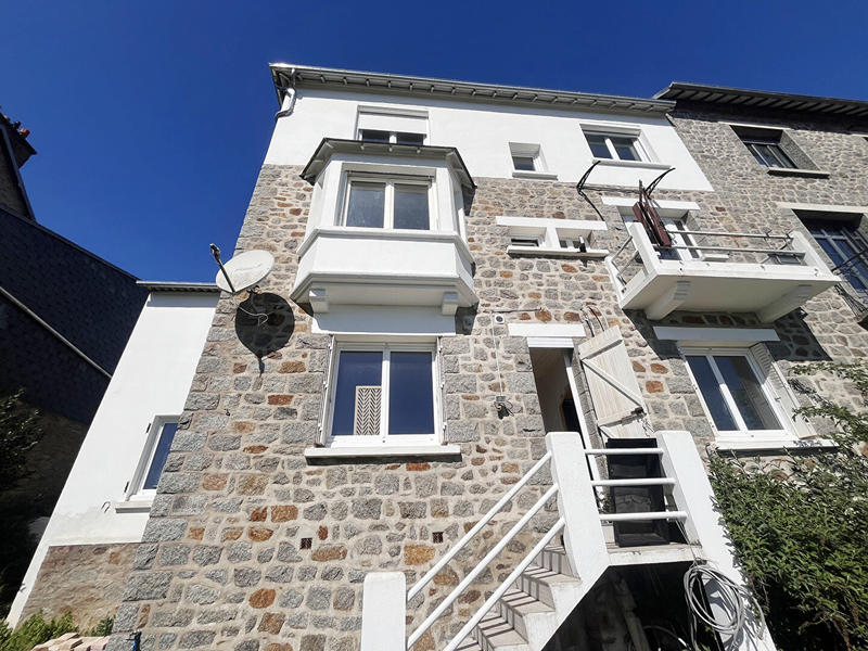 Maison - 198 m² - 8 pièces