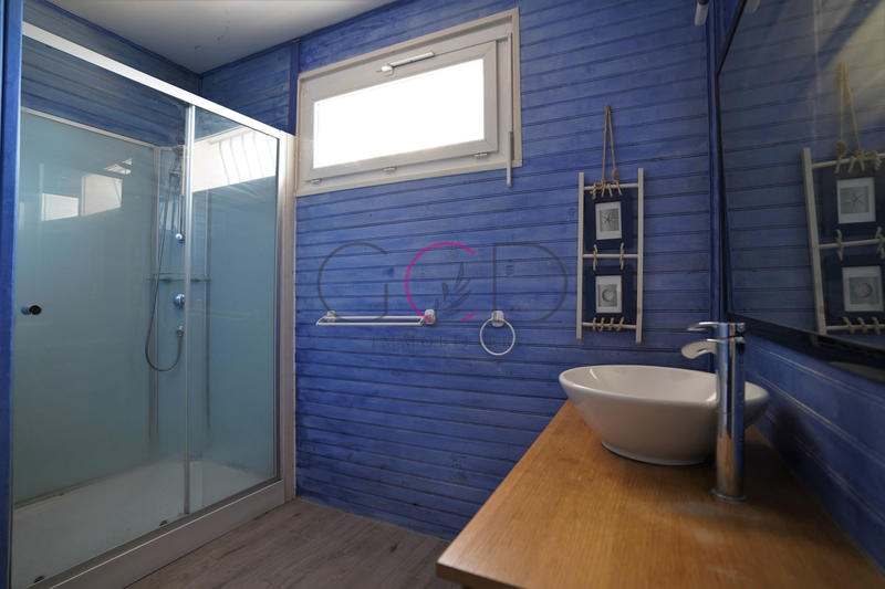 Villa - 235 m² - 9 pièces