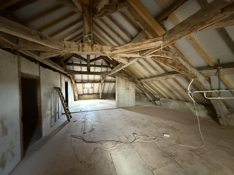 Maison - 197 m² - 7 pièces