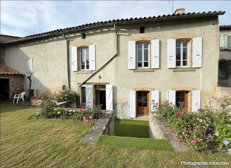 Maison de village - 146 m² - 9 pièces