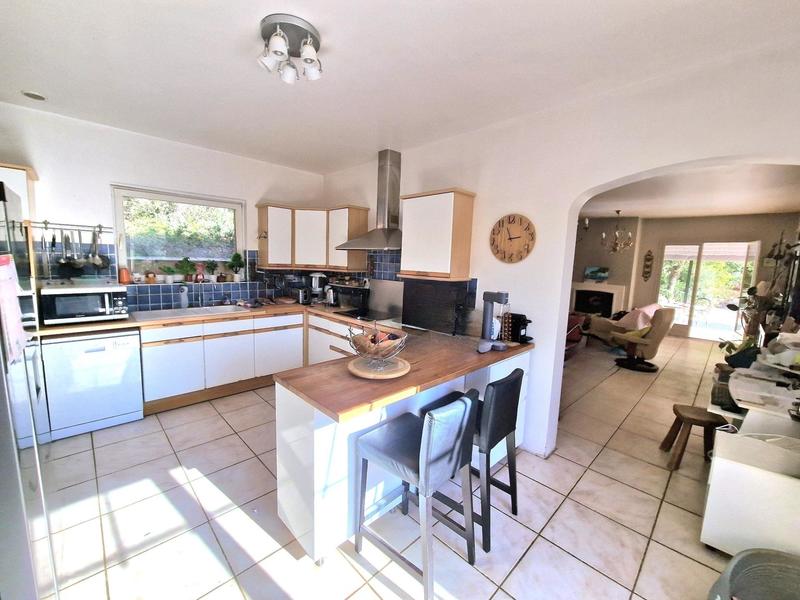 Maison - 137 m² - 4 pièces