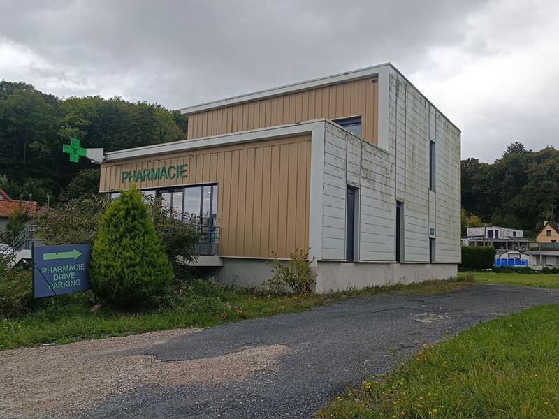 Local commercial - 230 m² - 3 pièces