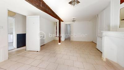 Maison - 150 m² - 10 pièces