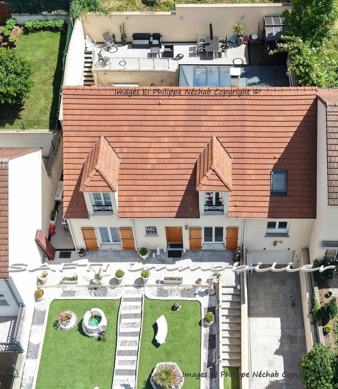 Maison - 164 m² - 8 pièces