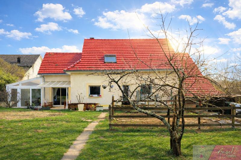 Maison - 168 m² - 7 pièces